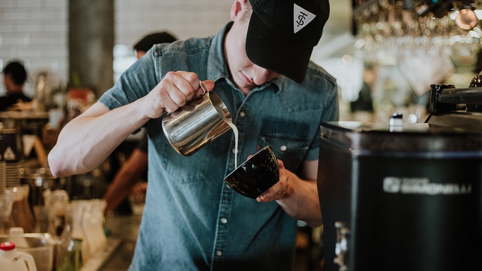 barista training to create latte art