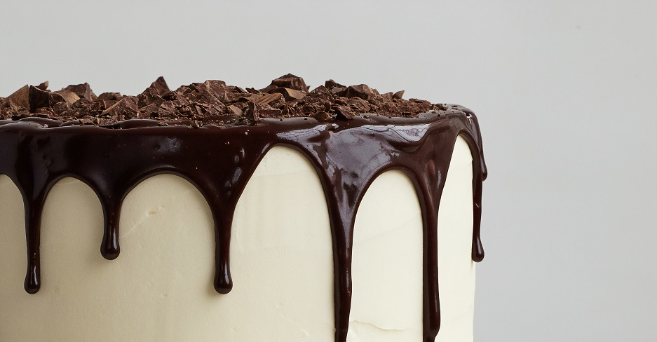 white chocolate and milk chocolate cake