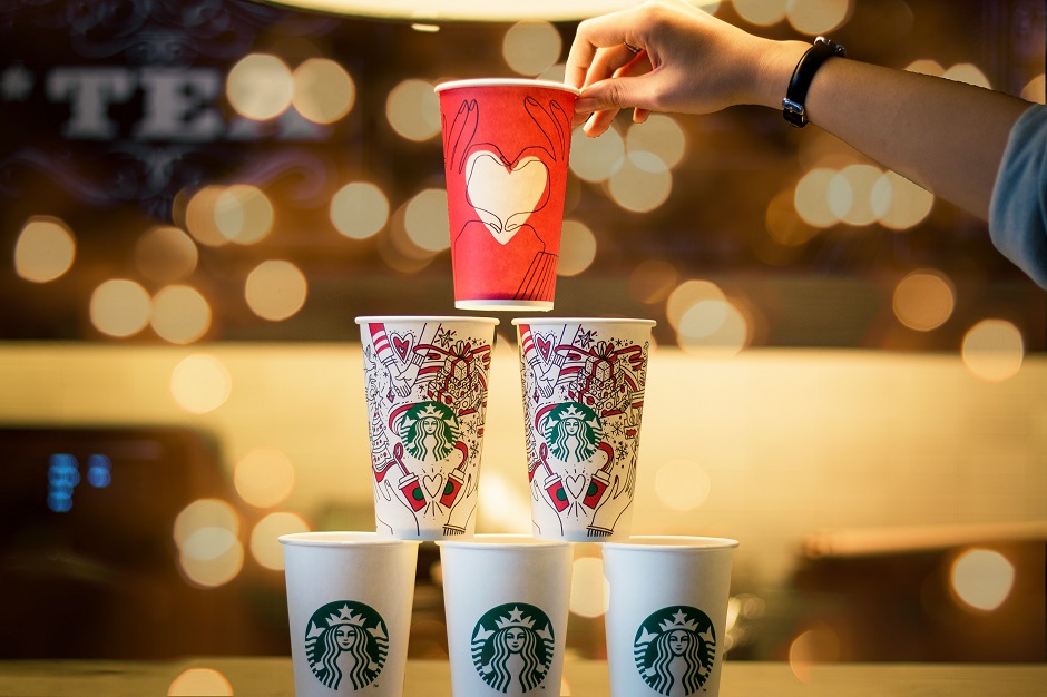 coffee cup christmas tree